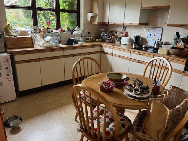 'Holt Double Room £399 p/m part of a Homeshare Photo 4