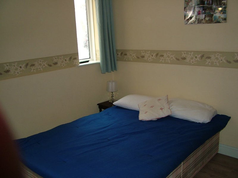 'Bournemouth £399 p/m part of a Homeshare Photo 5